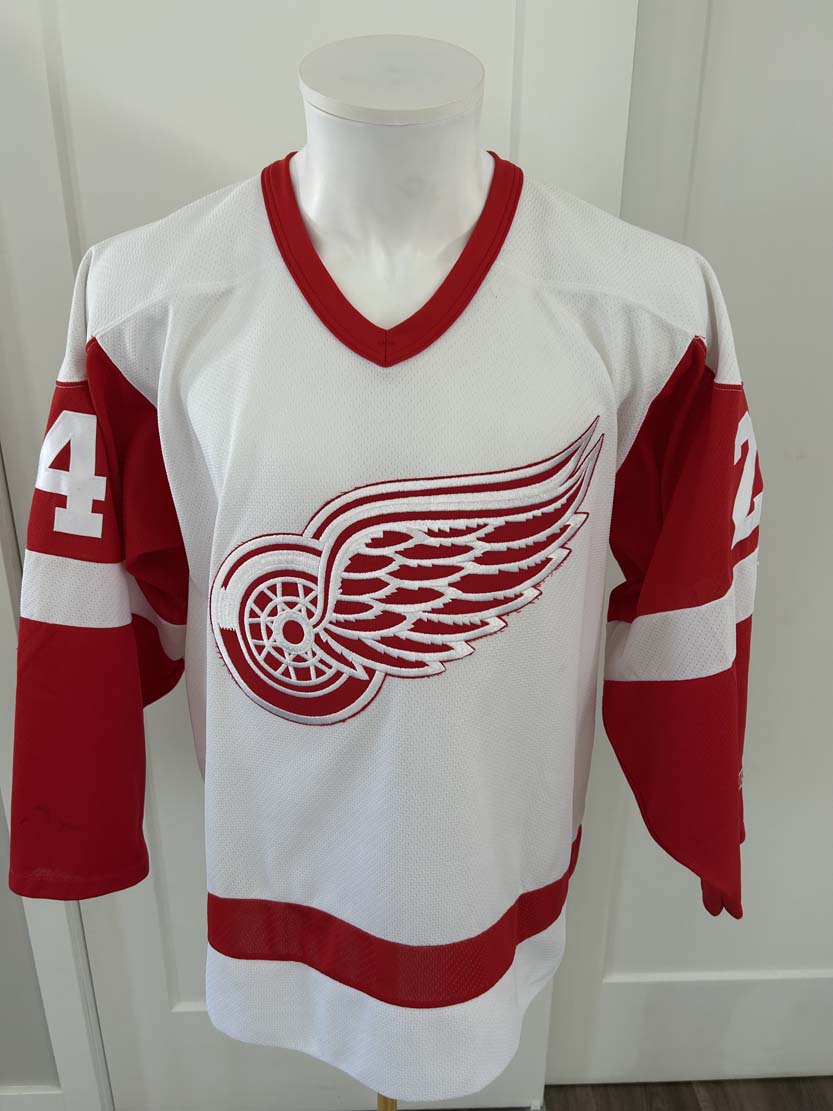 Chris Chelios Detroit Red Wings CCM Autographed Jersey w/ 2002-2008 Cups 11x All Star & HOF 2013