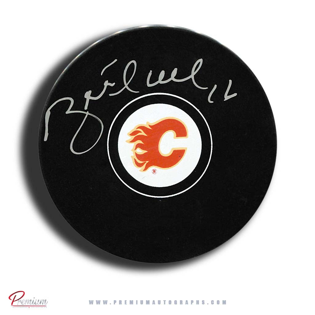 Brett Hull Calgary Flames Autographed Puck