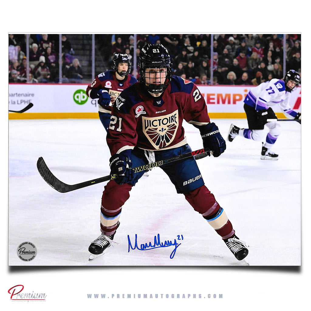 Maureen Murphy Montreal Victoire PWHL Autographed 8x10 Photograph Defensive Zone