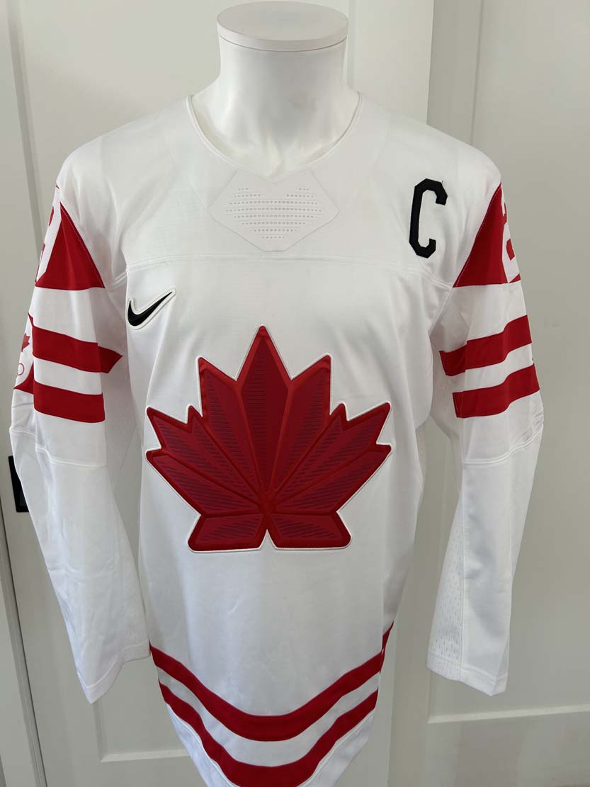Marie-Philip Poulin Team Canada NIKE Autographed Jersey w/ Captain Clutch