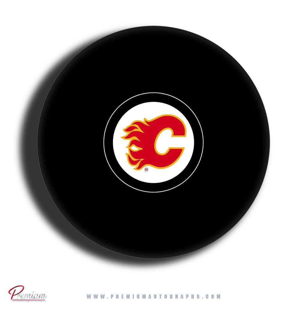 Doug Gilmour Calgary Flames Autographed Puck (PreOrder)