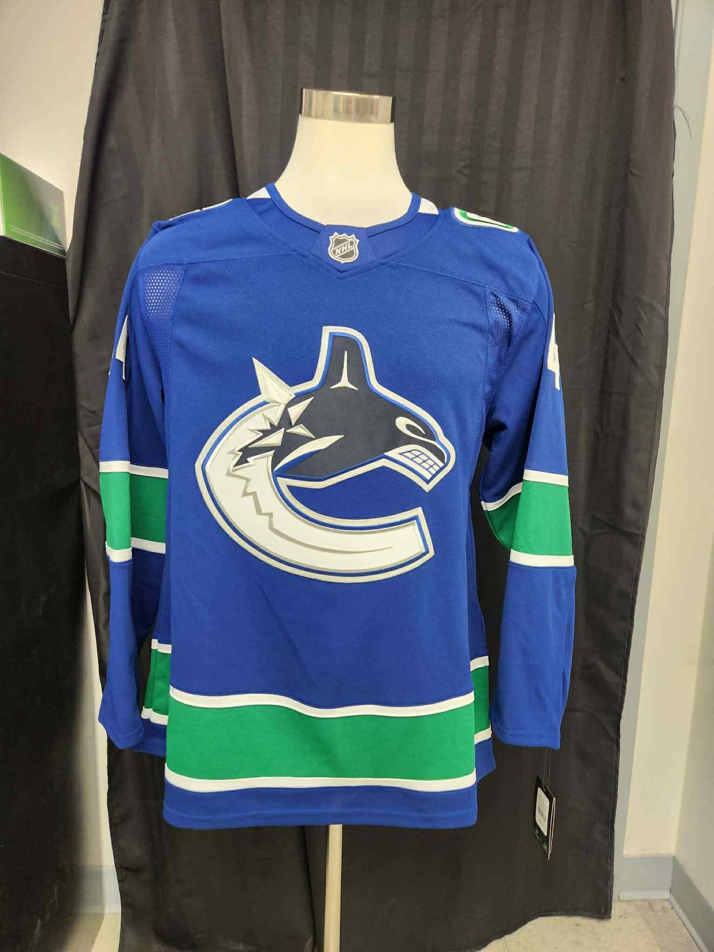 Alex Burrows Vancouver Canucks Autographed Jersey