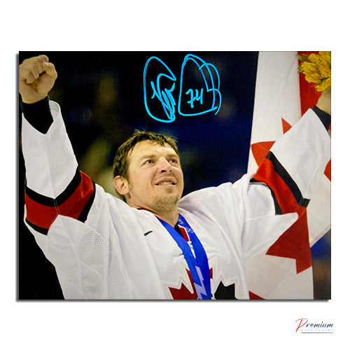 Theo Fleury Team Canada Signed 8x10 Photograph Gold Medal Celebration Close Up