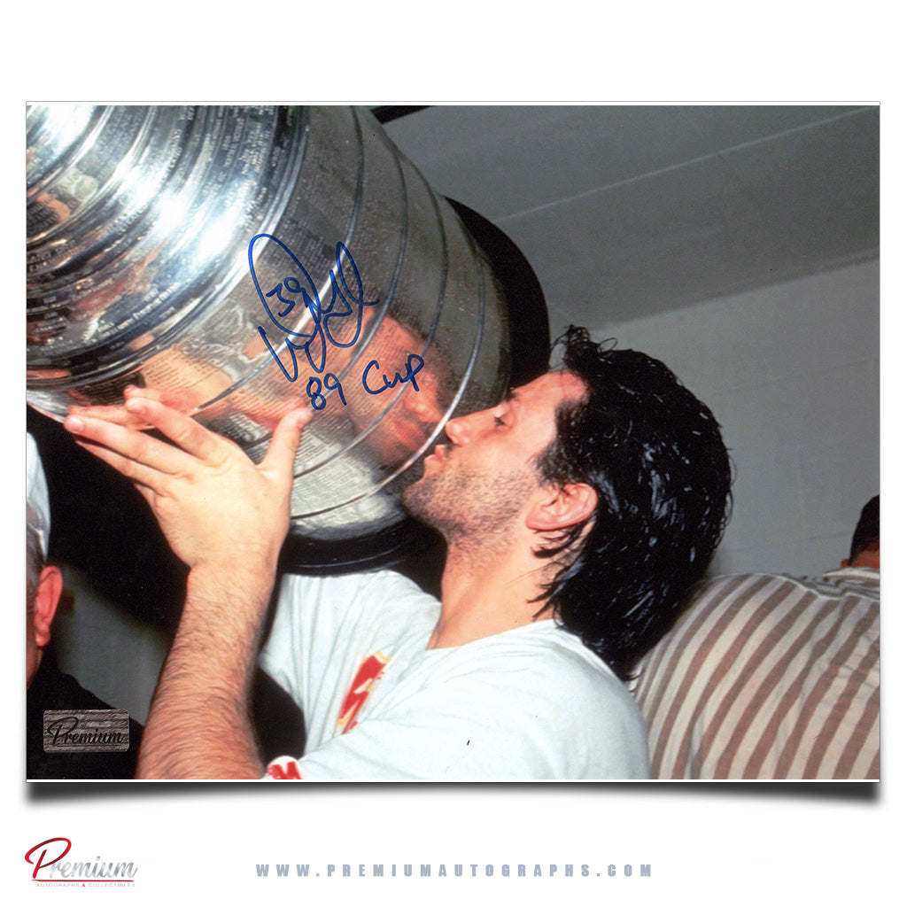 Doug Gilmour Calgary Flames Autographed 8x10 Photograph Stanley Cup Celebration