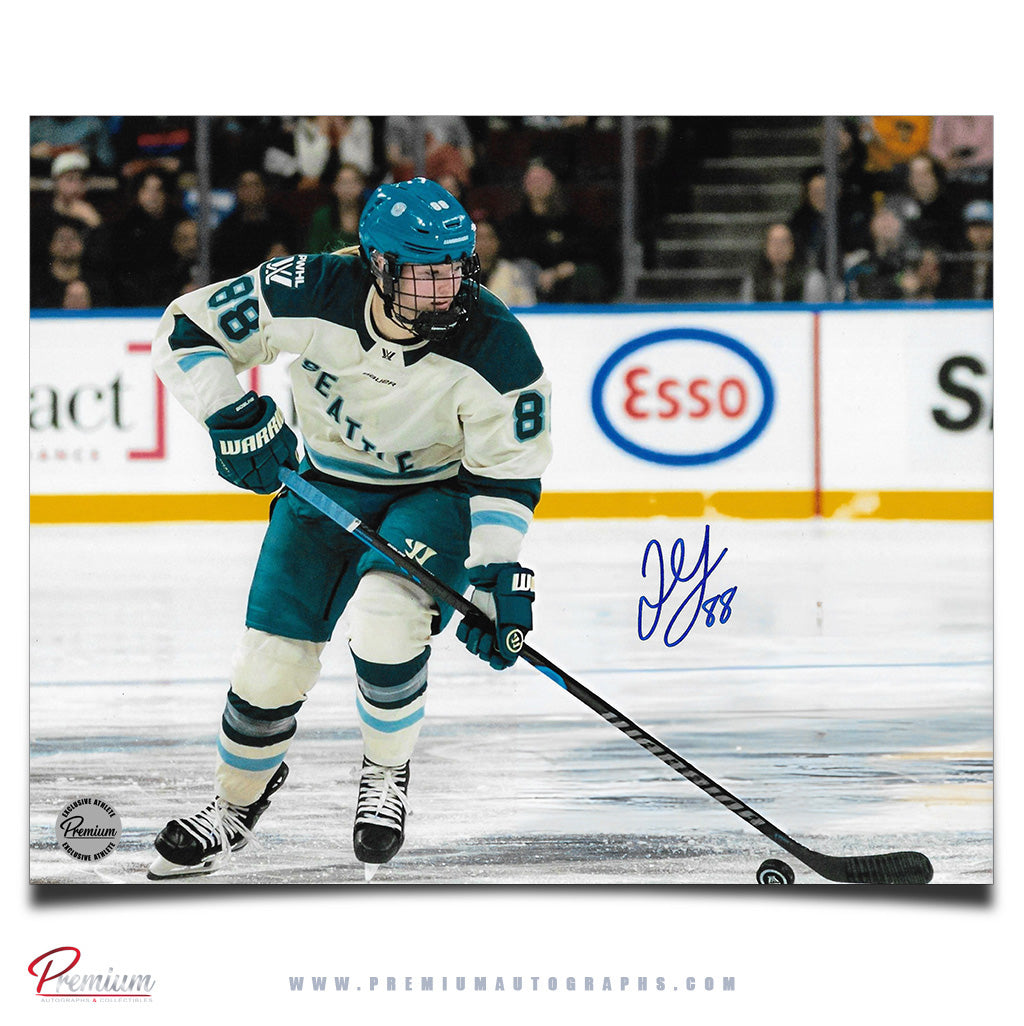 Julia Gosling Seattle Torrents PWHL Autographed 8x10 Photograph With the Puck