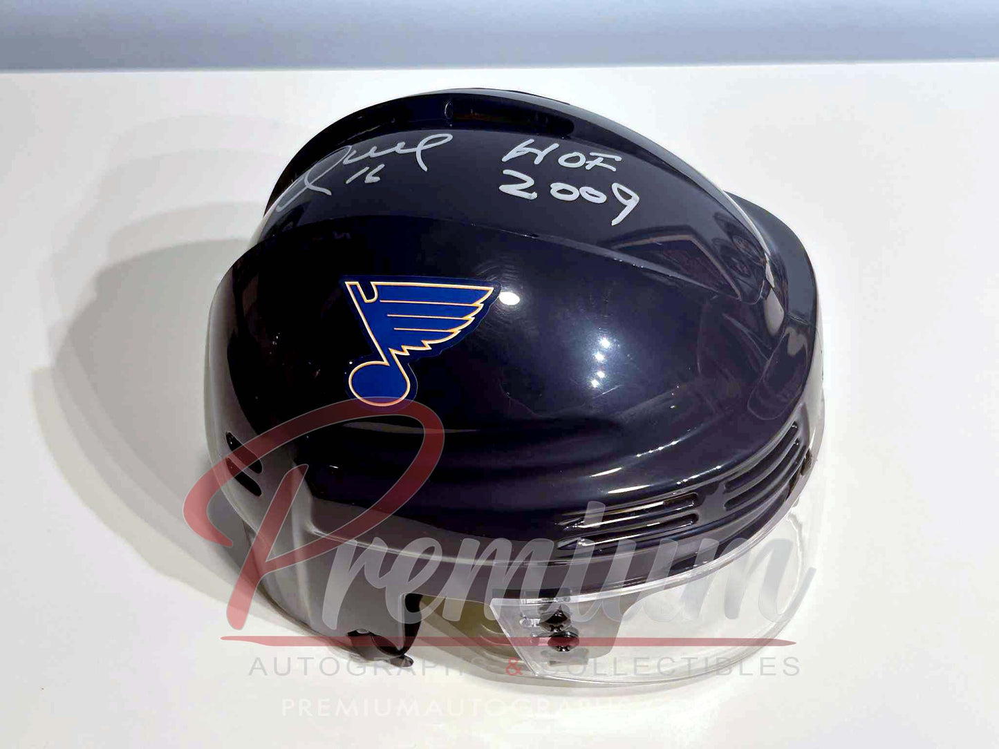 Brett Hull St. Louis Blues Autographed Mini Helmet w/ HOF 2009 Inscription