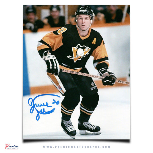 Dave Hunter Pittsburgh Penguins Signed 8x10 Photograph Skating