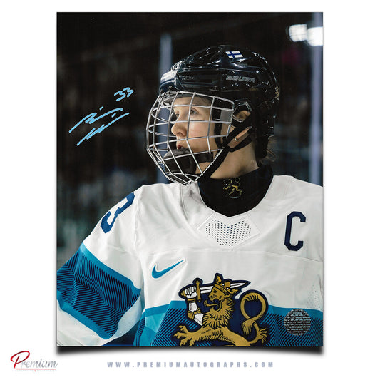 Michelle Karvinen Team Finland Autographeded 8x10 Photograph Close Up