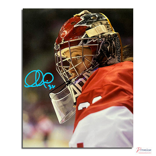 Charline Labonte Team Canada Signed 8x10 Photograph Close Up