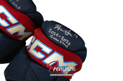 Haley Scamurra Montreal Victoire Game Used Gloves 2025 Game Used Inscription