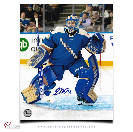 Emerance Maschmeyer Vancouver Goldeneyes PWHL Autographed 8x10 Photograph Focused