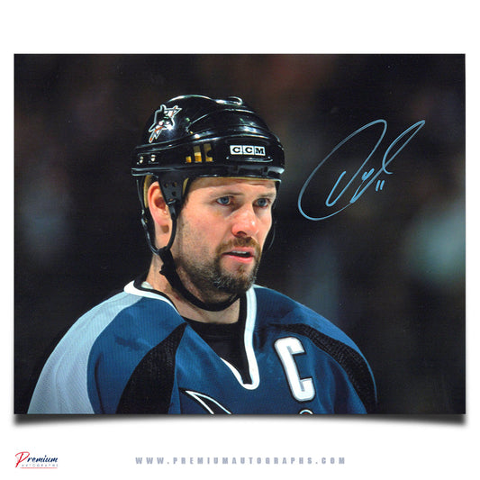 Owen Nolan San Jose Sharks Signed 8x10 Photograph Close Up