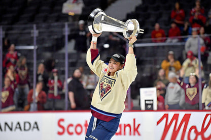 Nicole Gosling Montreal Victoire Autographed 8x10 2026 Walter Cup Champion Celebration Photograph (PreOrder 02) WITH 2026 WALTER CUP INSCRIPTION