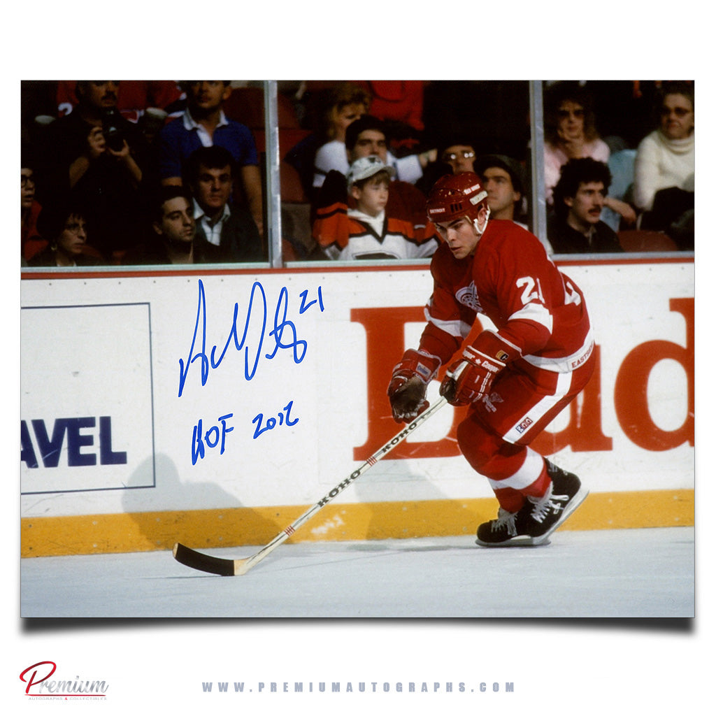Adam Oates Detroit Red Wings Signed 8x10 Photograph Along the Boards w/ HOF 2014 Inscription