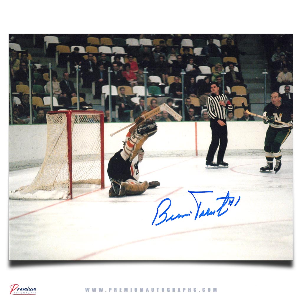 Bernie Parent Philadelphia Flyers Signed 8x10 Photograph Kick Save!