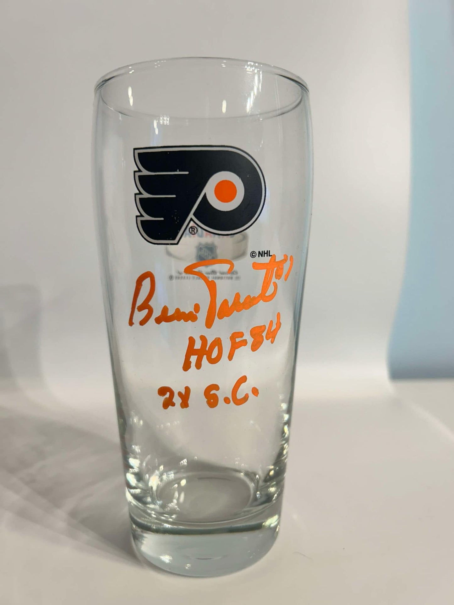 Berni Parent Philadelphia Flyers Autographed Molson Canadian Beer Glass w/ HOF 84 & 2x SC Inscription