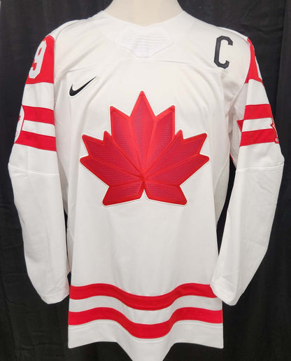 Marie-Philip Poulin Team Canada Autographed Nike WHITE Jersey w/ Beijing 2022 Gold &amp; Captain Clutch Inscription