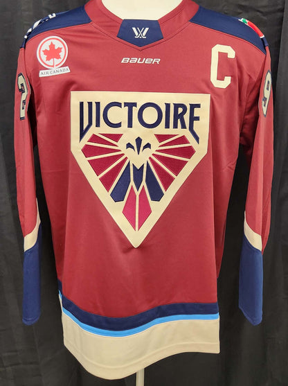 Marie-Philip Poulin Montreal Victoire PWHL Autographed Bauer Jersey Captain Clutch Inscription.