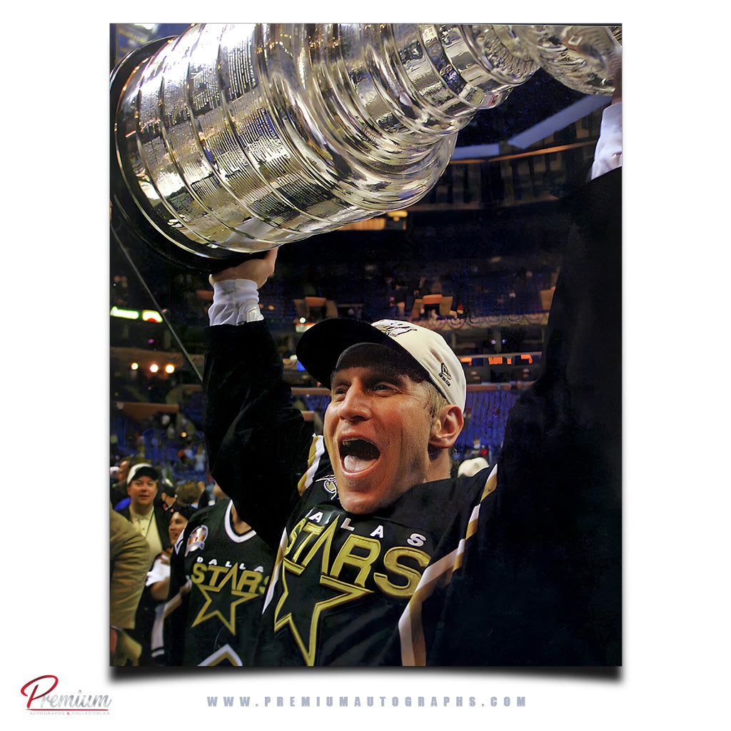 Brett Hull Dallas Stars Autographed 8x10 Photograph (Pre-Order 02)