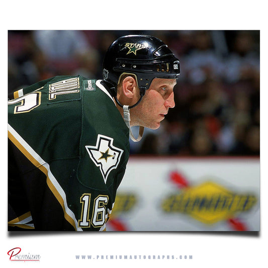 Brett Hull Dallas Stars Autographed 8x10 Photograph (Pre-Order 03)