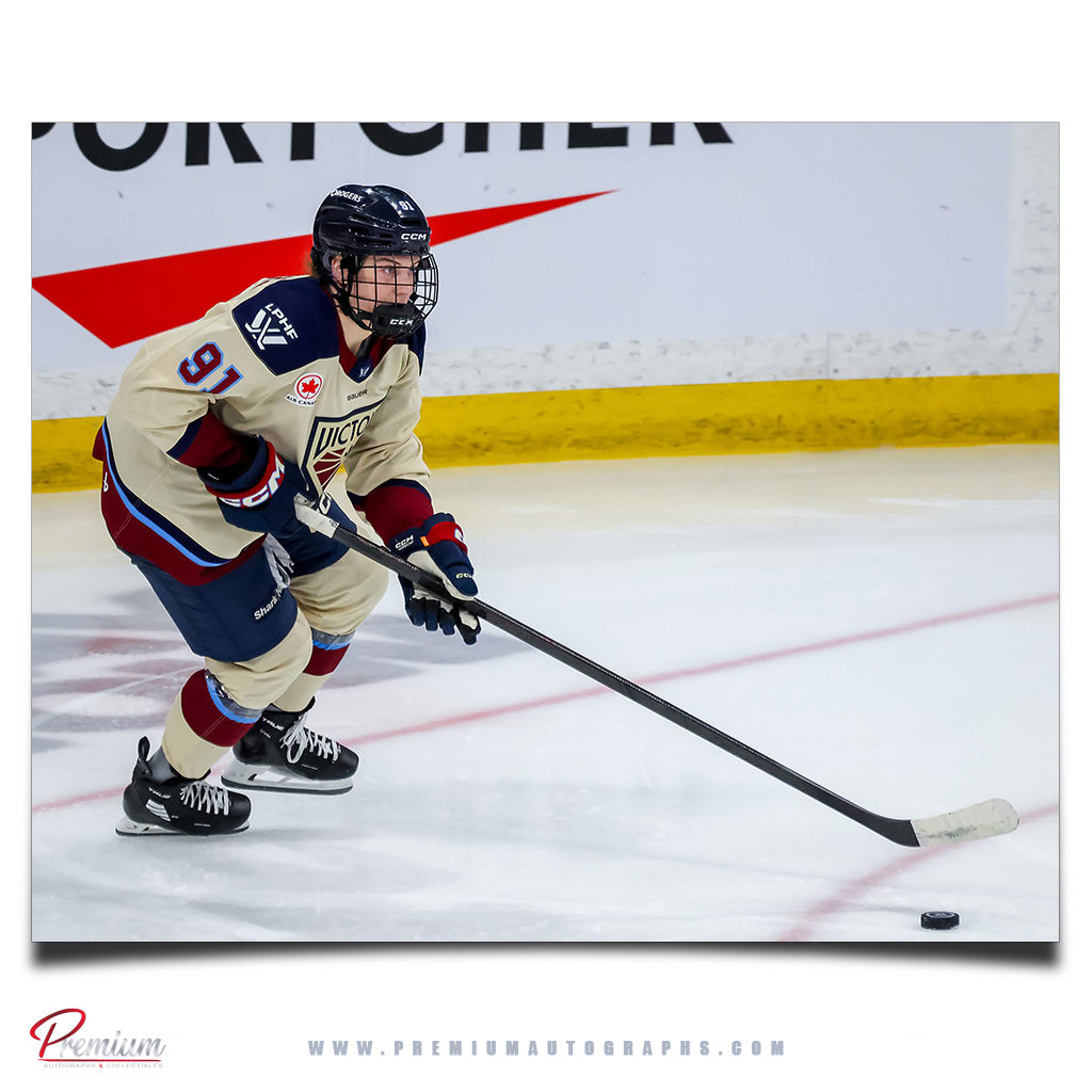 Maggie Flaherty Montreal Victoire Autographed 8x10 Photograph (PreOrder 08)