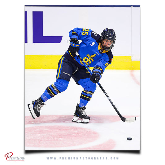 Clara Van Wieren Toronto Sceptres Autographed 8x10 Photograph  (PreOrder 03)