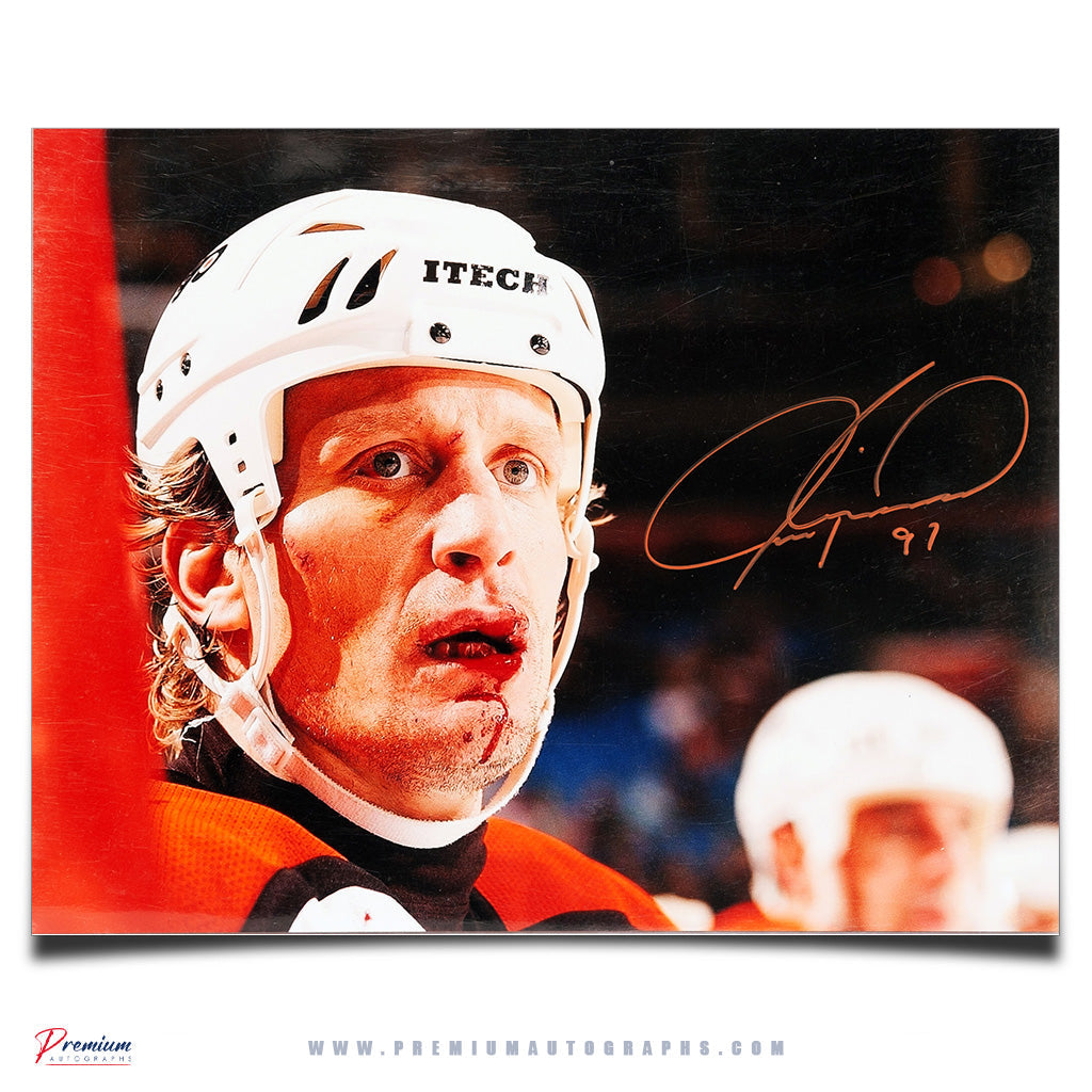 Jeremy Roenick Philedelphia Flyers Signed 11x14 Photograph Bloody Closeup