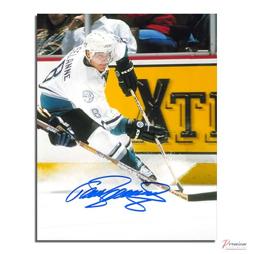 Teemu Selanne Anahain Ducks Signed 8x10 Battle