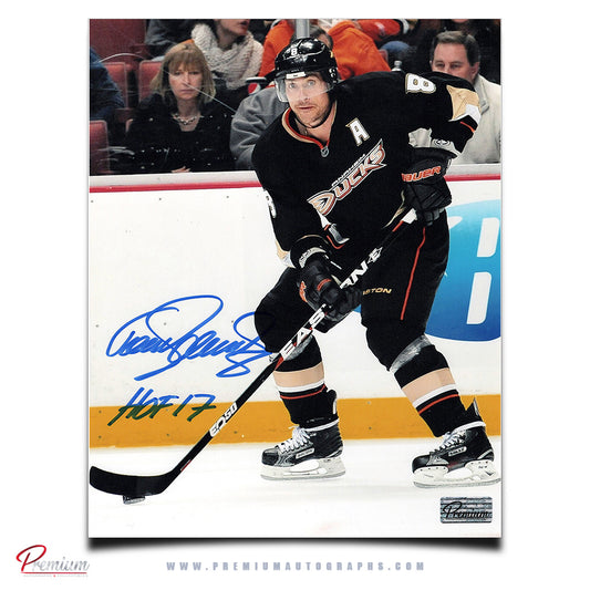 Teemu Selanne Anaheim Ducks Autographed 8x10 Photograph w/ HOF 17 Inscription