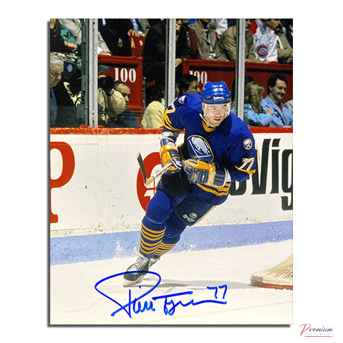 Pierre Turgeon Buffalo Sabres Signed 8x10 Photograph Around the Net