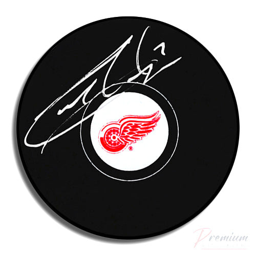 Garry Unger Detroit Red Wings Signed Puck