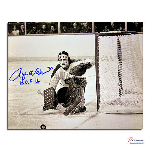 Rogie Vachon Montreal Canadiens Signed 8x10 Photograph w/ HOF 16 Inscription