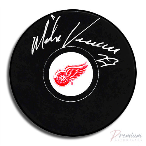 Mike Vernon Detroit Red Wings Signed Puck