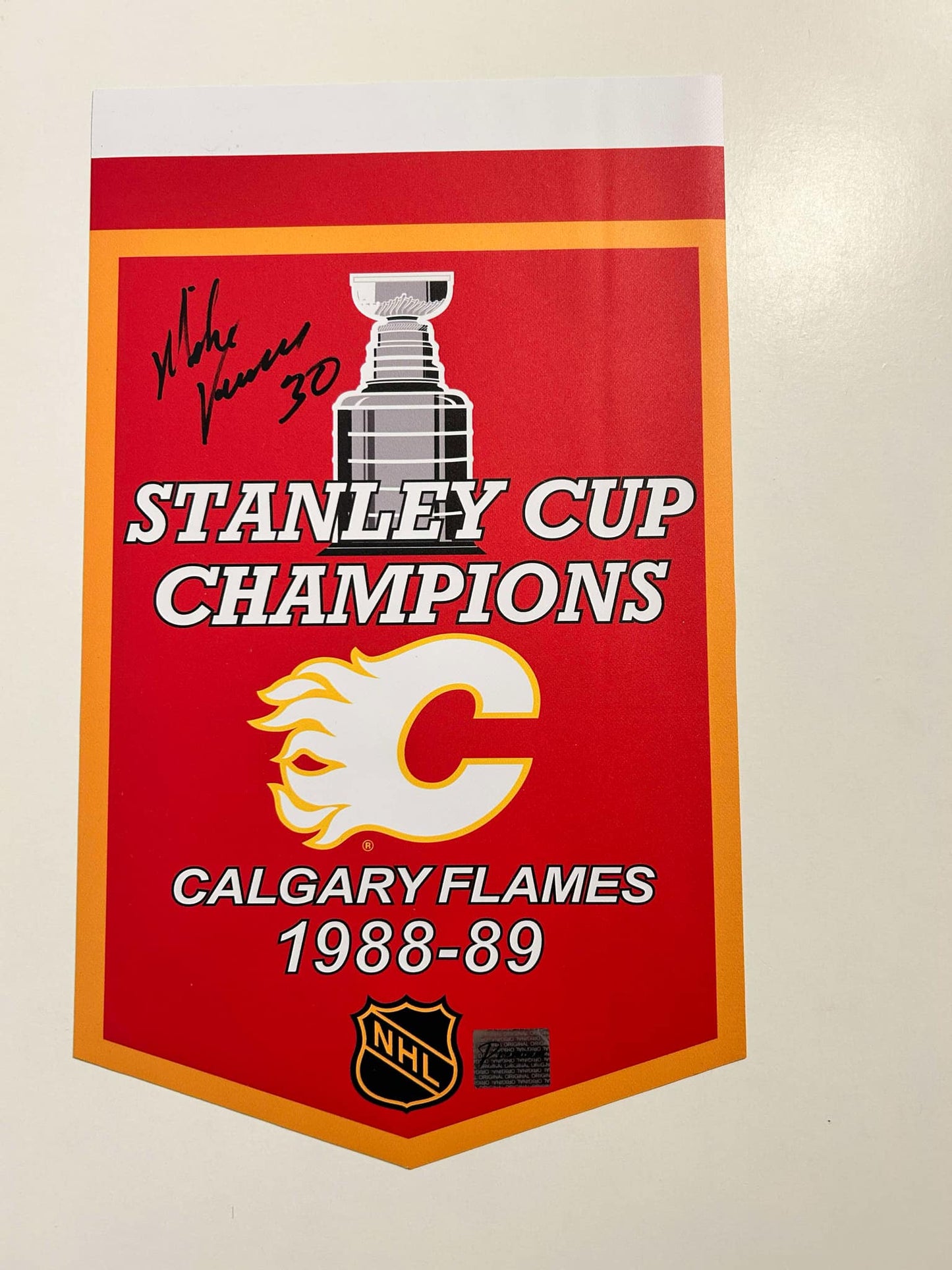 Mike Vernon Calgary Flames Stanley Cup Champions 1988-89 Autographed Banner black paint pen