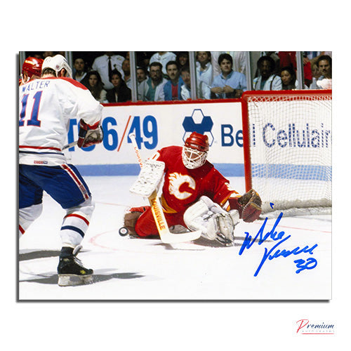 Mike Vernon Calgary Flames Signed 8x10 Photograph Glove Save